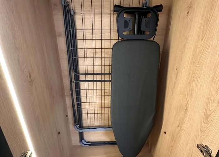 Matisse No27 - Center With Parking * 地拉那