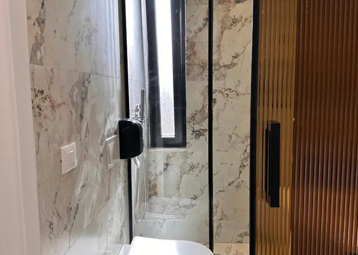 Matisse No27 - Center With Parking *