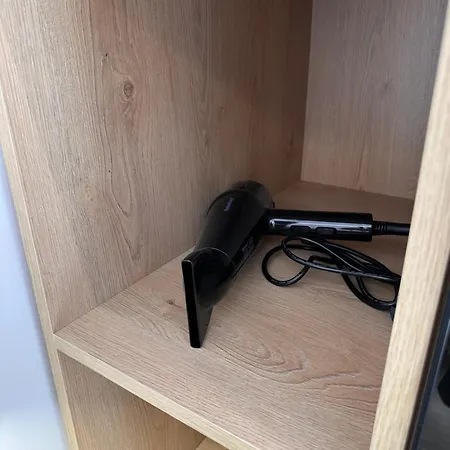 Matisse No27 - Center With Parking * ティラナ