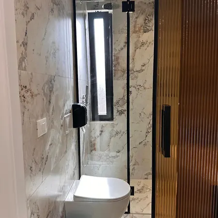 Matisse No27 - Center With Parking *